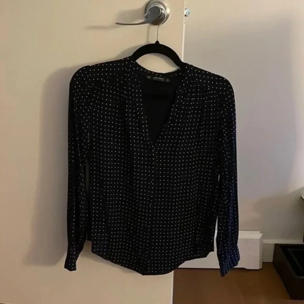Zara Basic Black Polka Dot V-Neck Long Sleeve Blouse Professional Office Wear M - Picture 4 of 5